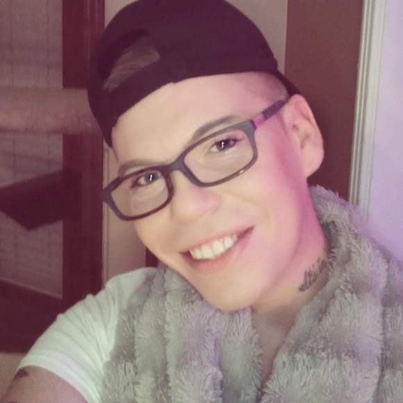 Meet your Posher, Jefrie - Picture 3 of 8